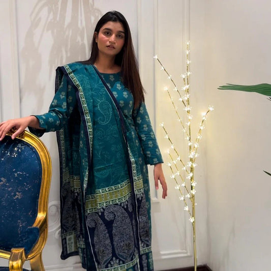 Standing Lamp with Mini Tingling Flowers – 5 Feet Tall with Elegant Stand